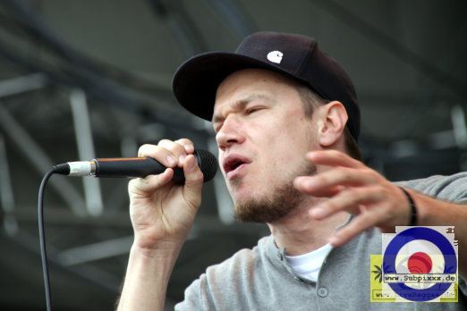 iLLBiLLY HiTEC feat. Longfingah (D) 26. Summer Jam Festival, Fuehlinger See Koeln - Red Stage 02. Juli 2011 (7).JPG